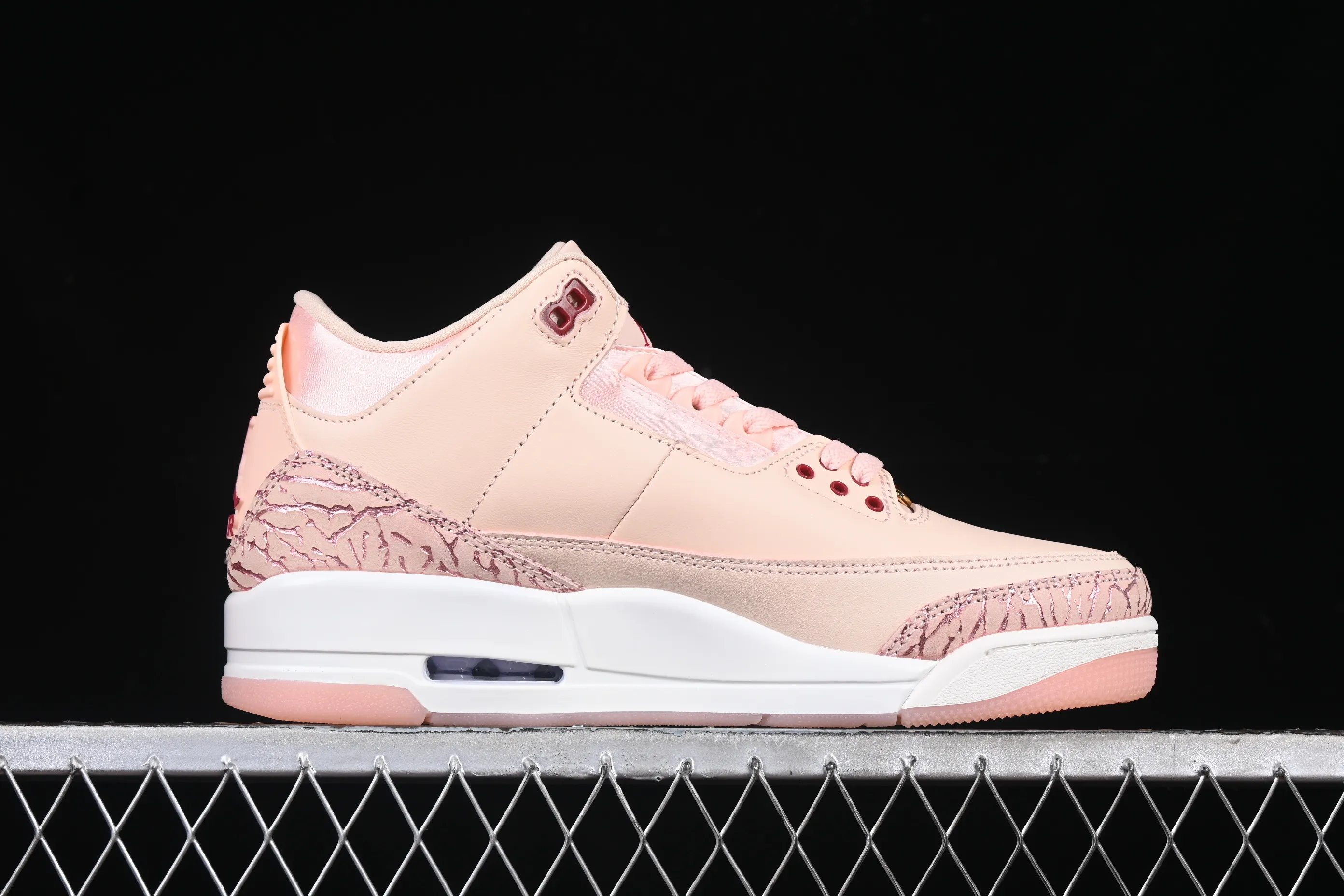 All categories Air Jordan Jordan series basketball shoes Air Jordan 3 P version Air Jordan 3 "Valentine's Day" AJ3 Joe 3 Valentine's Day limited edition HJ0178-600